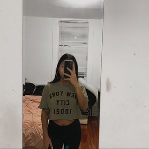 cute “new york city 10021” crop top